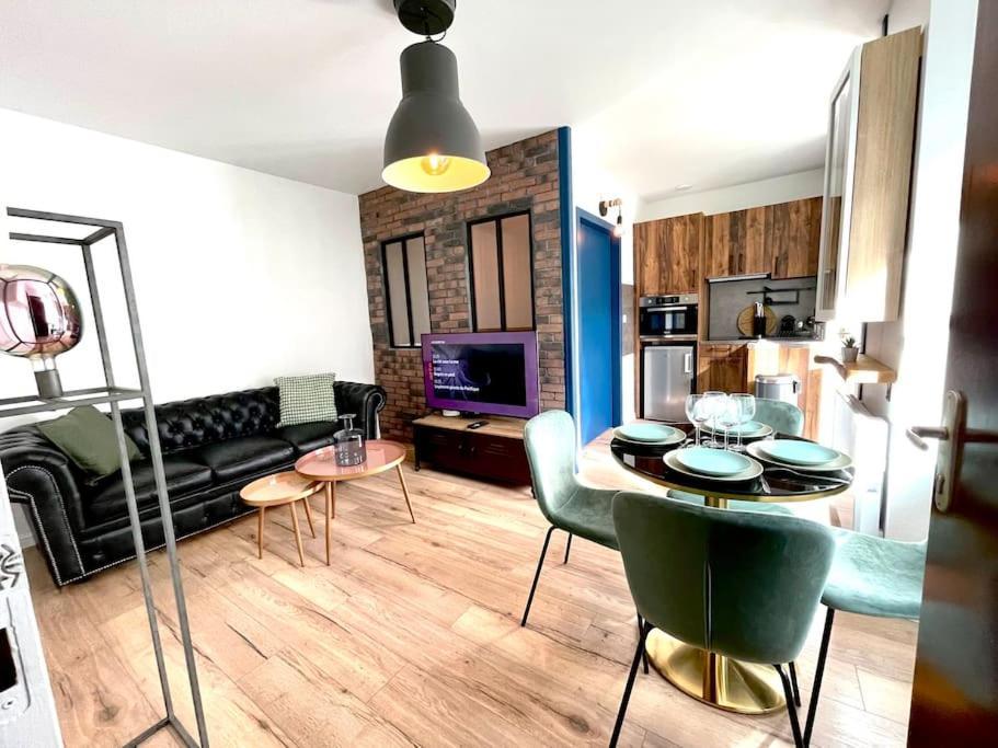 Le Charly - Magnifique Appartement Hypercentre Pau Eksteriør billede
